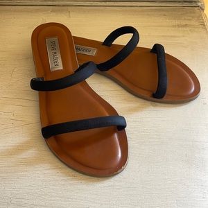 Steve Madden size 7 black slide sandals
